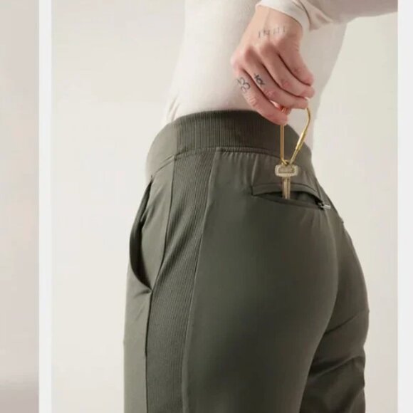 3X (24/26) - ATHLETA - Brooklyn Ankle Pants Olive NEW - Picture 4 of 5